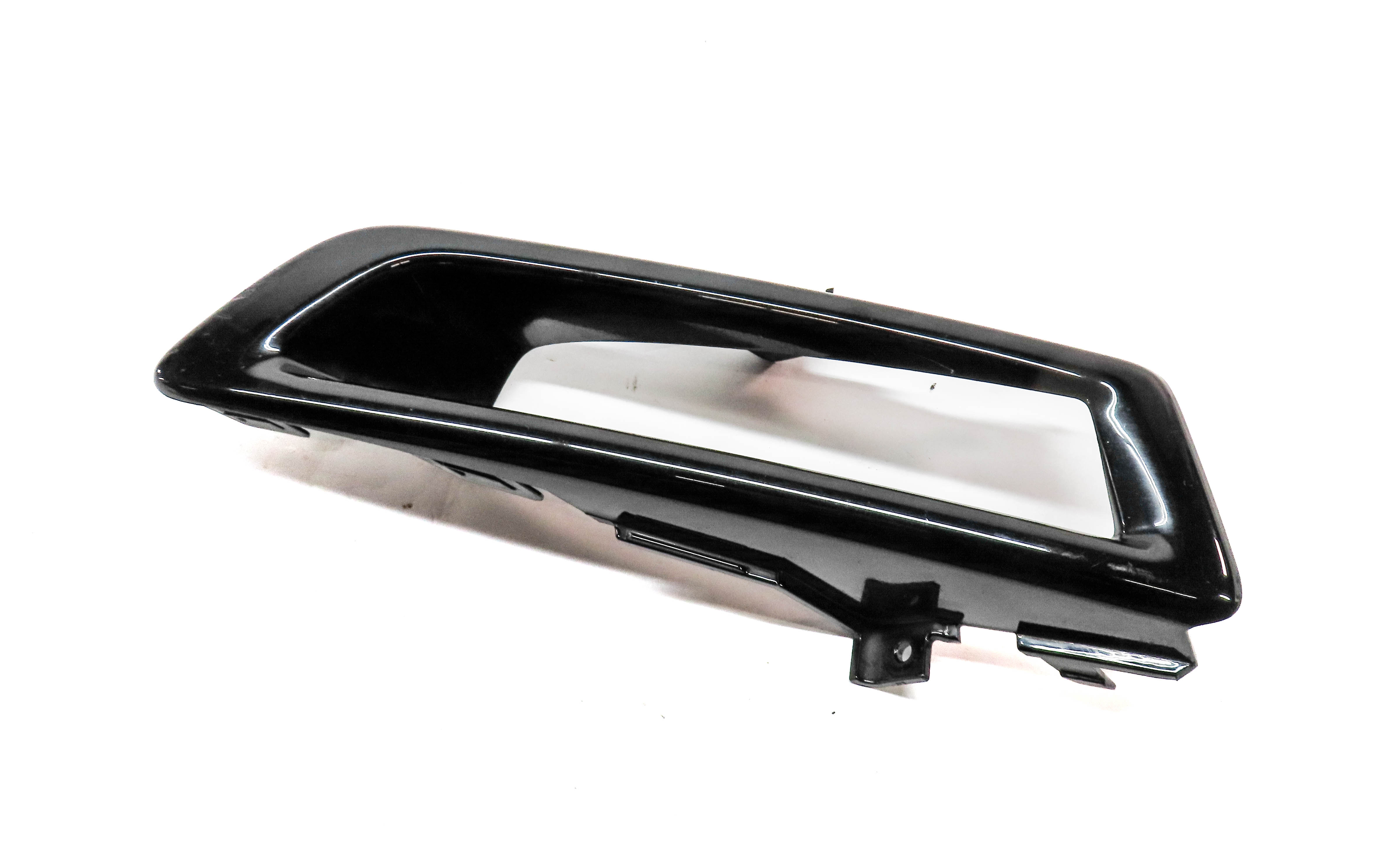 2016 LAND ROVER DISCOVERY SPORT L550 FRONT RIGHT BUMPER FOGLIGHT FOG LIGHT TRIM — exact item pictured